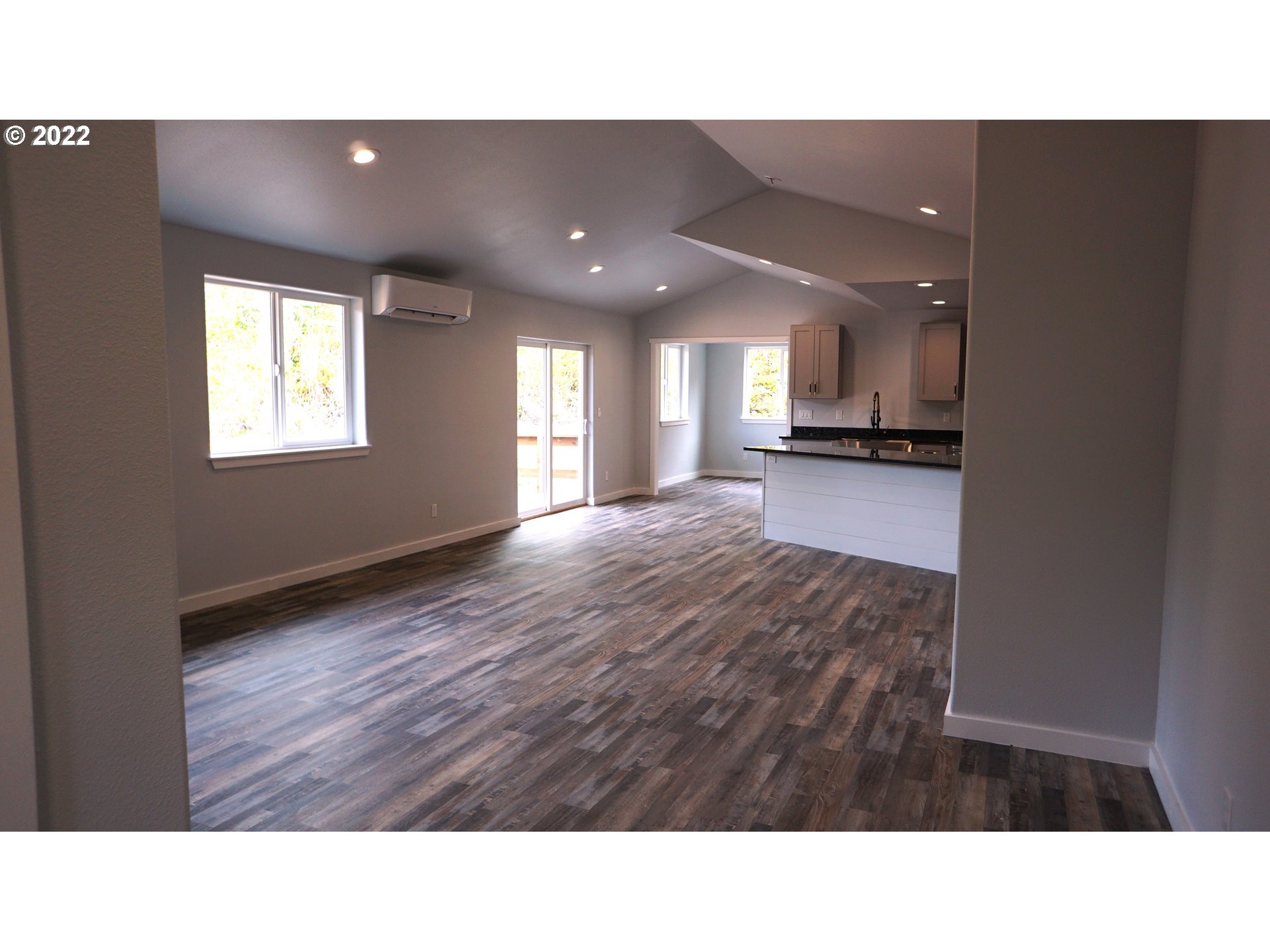 53447 Morrison Road Bandon, OR 97411 - Photo 8 of 28 Gallery Image 8