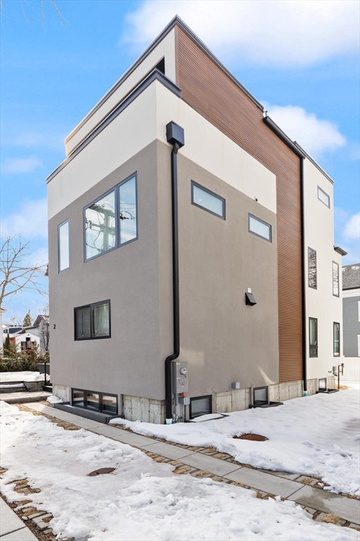 2 Soden Street Cambridge, MA 02139 - Photo 3 of 33