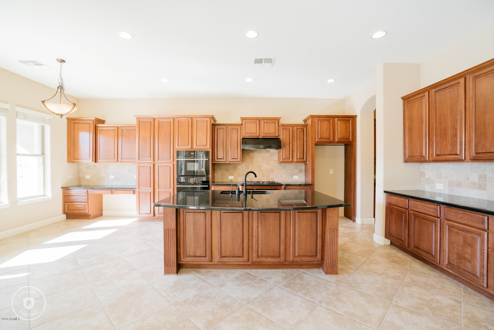 18059 West Narramore Road Goodyear, AZ 85338 - Photo 3 of 31 photo_03