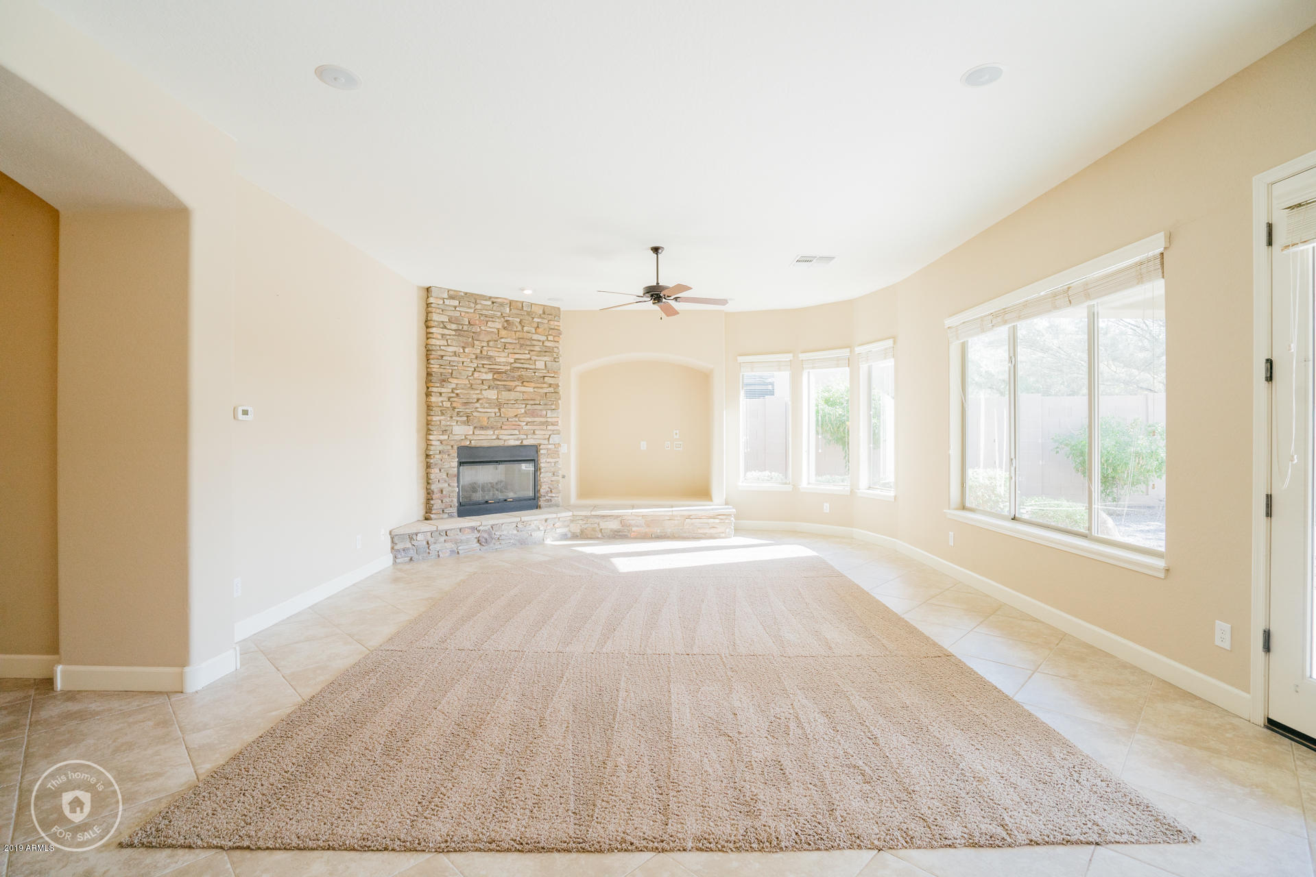 18059 West Narramore Road Goodyear, AZ 85338 - Photo 4 of 31 photo_04