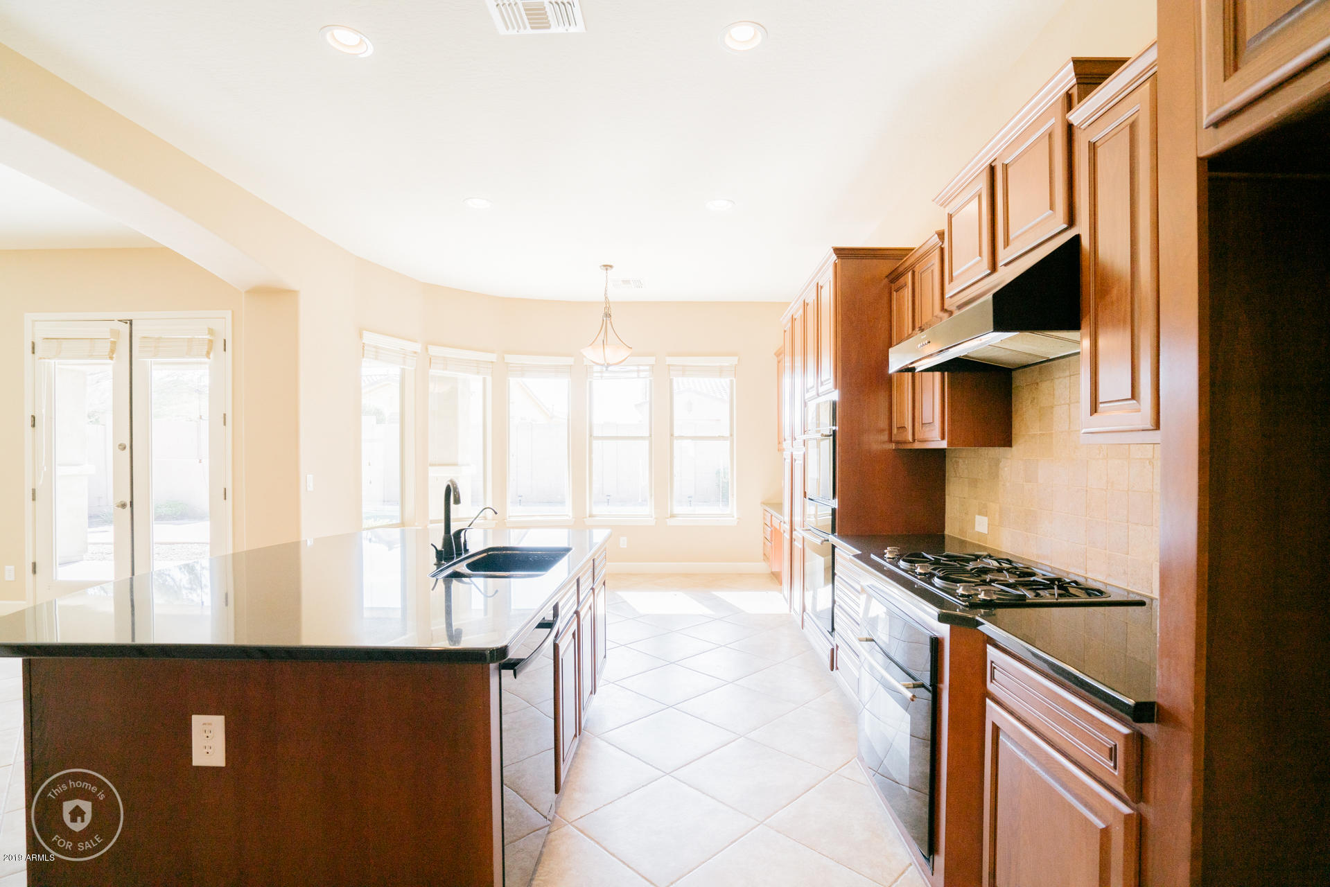 18059 West Narramore Road Goodyear, AZ 85338 - Photo 10 of 31 photo_10