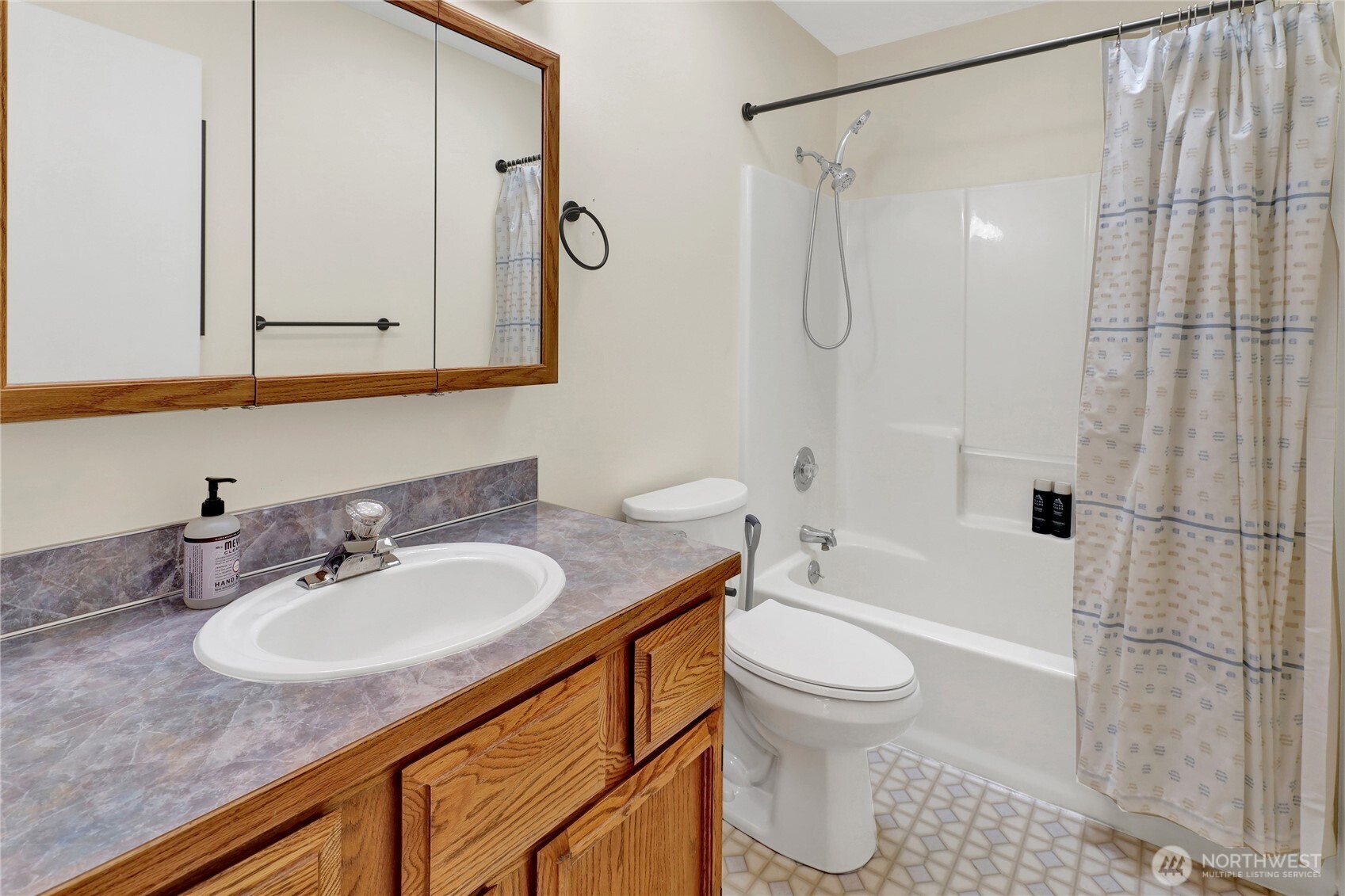 4147 Agate Road Bellingham, WA 98226 - Photo 10 of 40 Gallery Image 10
