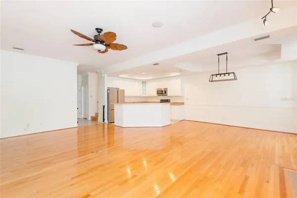 $3,800 | 2876 Bayshore Trails Drive, Tampa, FL 33611