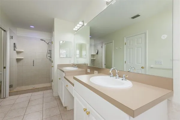 $3,800 | 2876 Bayshore Trails Drive, Tampa, FL 33611