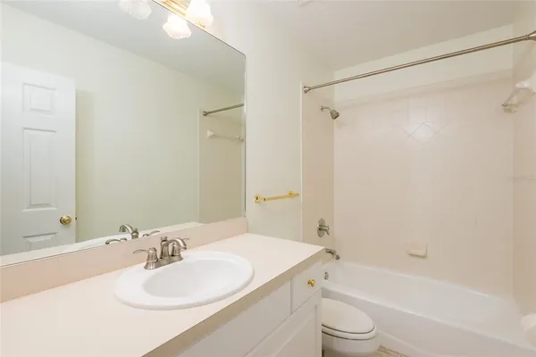 $3,800 | 2876 Bayshore Trails Drive, Tampa, FL 33611