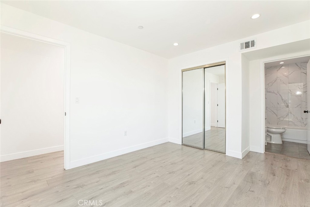 1843 West 20th Street Los Angeles, CA 90007 - Photo 30 of 38 a view of an empty room