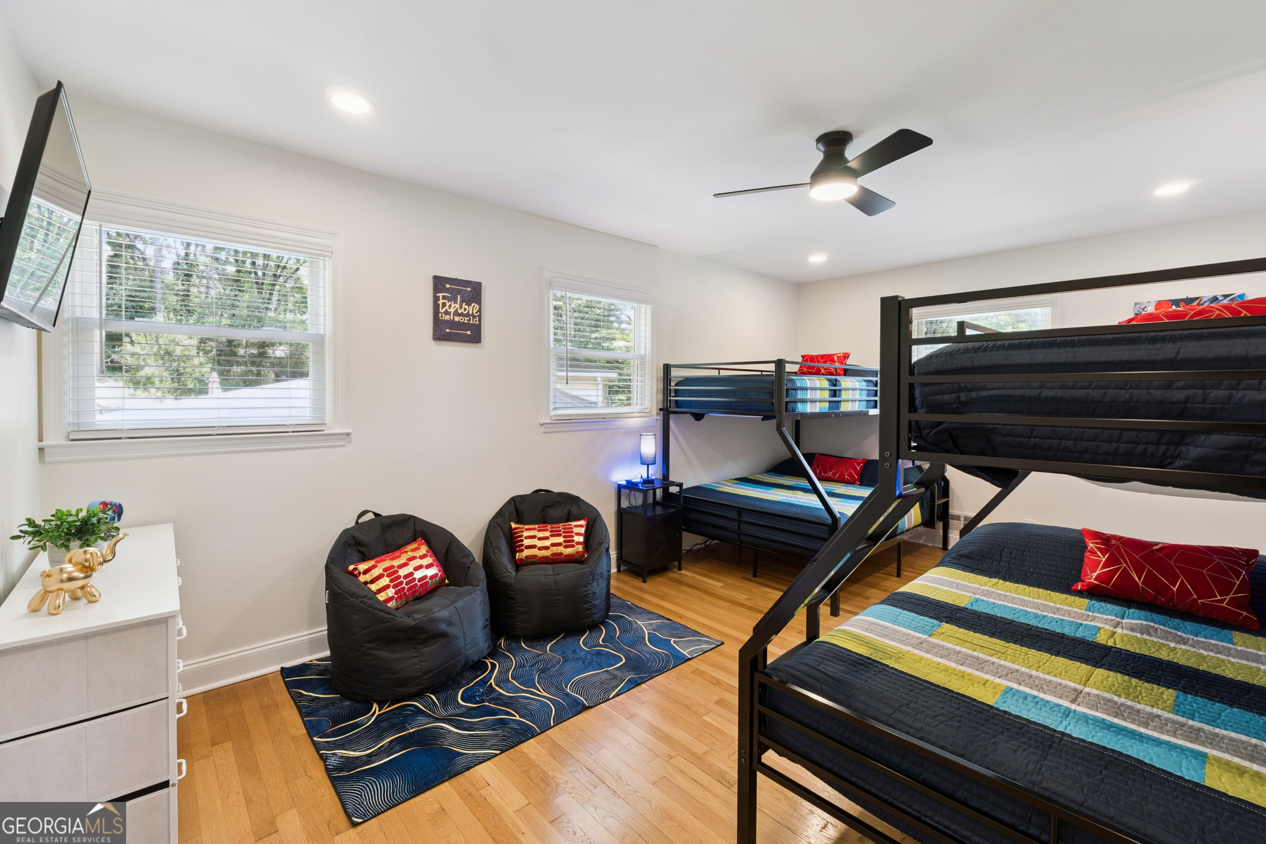 2139 Cedarbrook Court Southeast Atlanta, GA 30316 - Photo 45 of 69 a living room with furniture and a flat screen tv