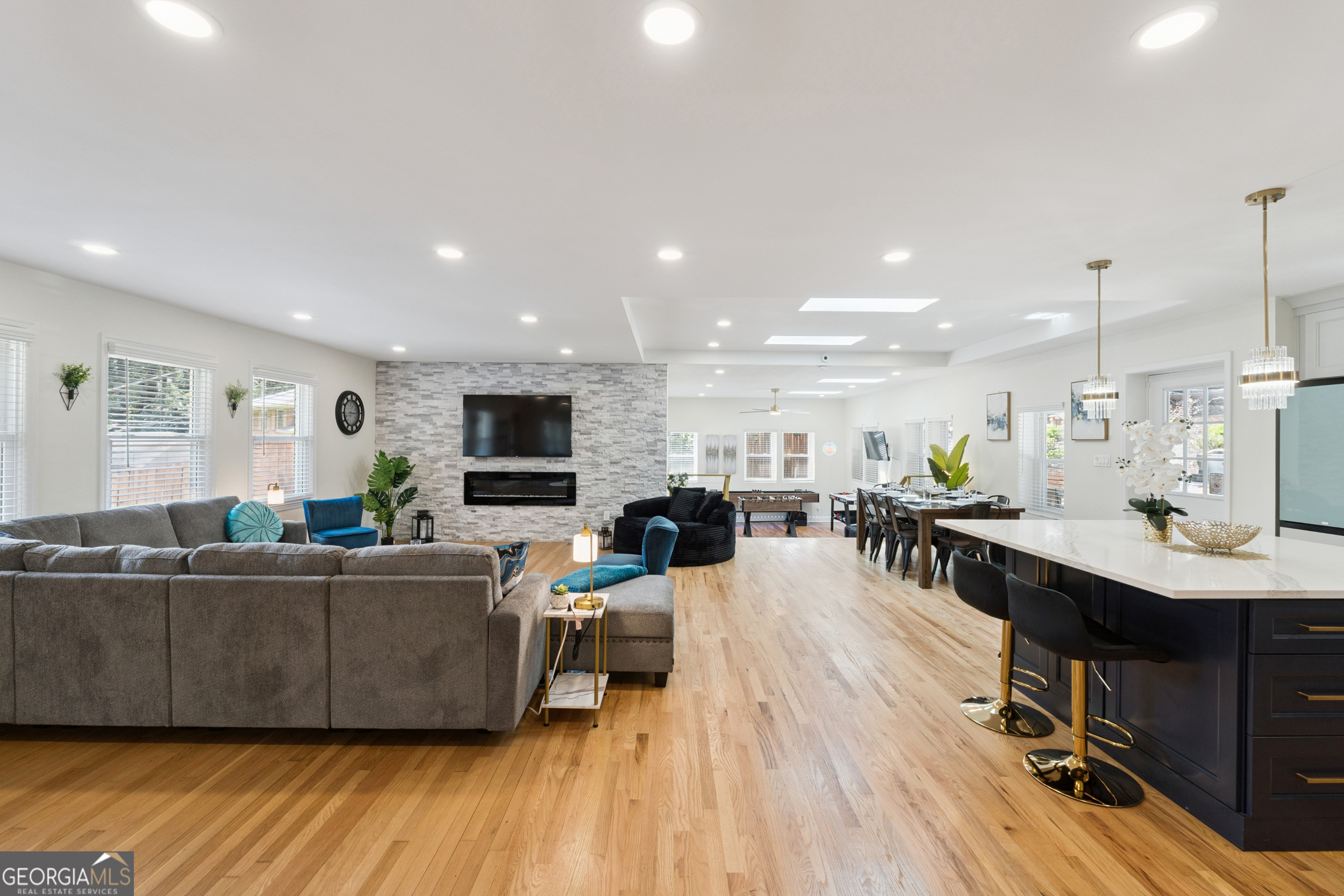 2139 Cedarbrook Court Southeast Atlanta, GA 30316 - Photo 6 of 69 a living room with furniture and a flat screen tv
