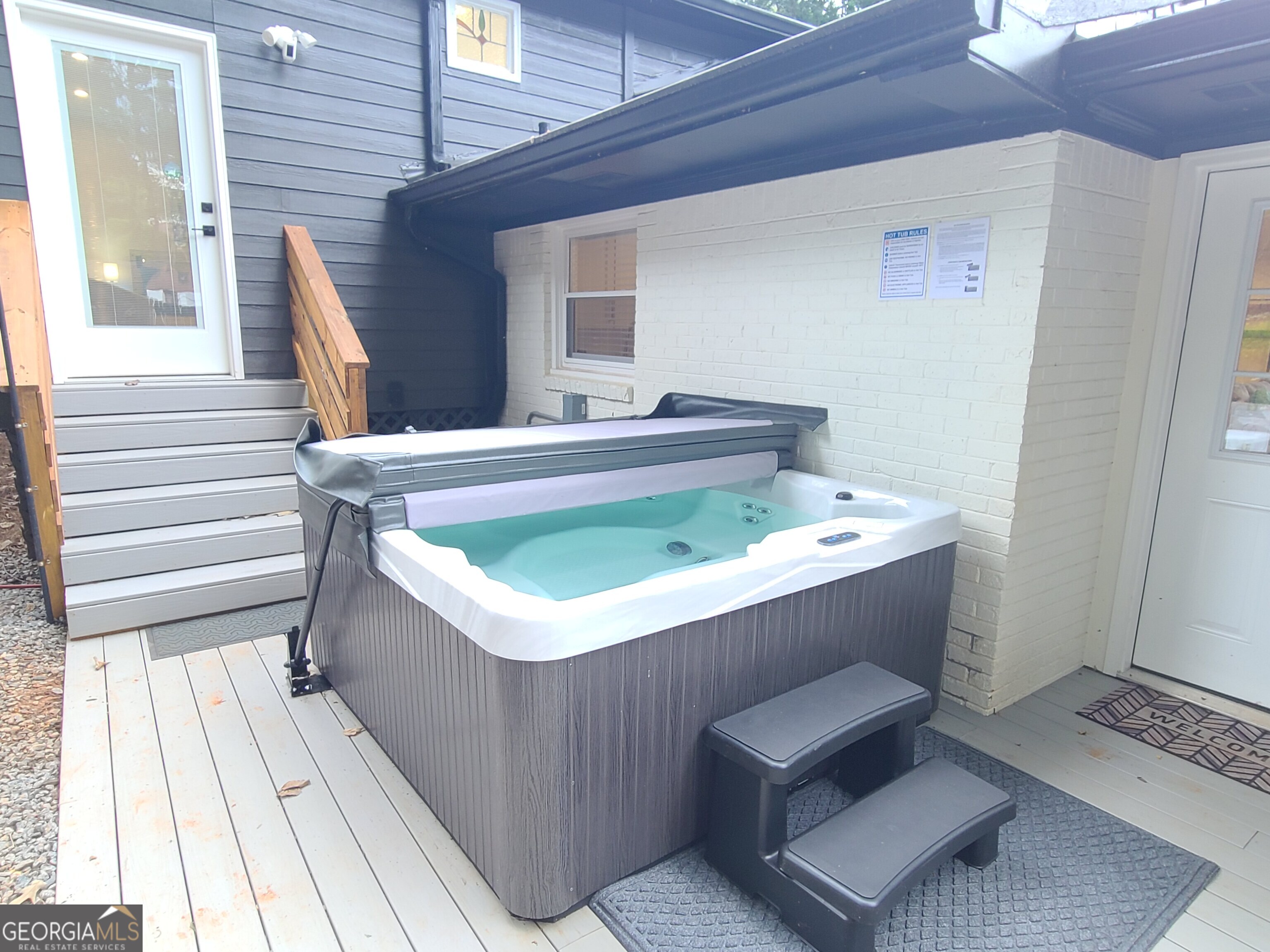 2139 Cedarbrook Court Southeast Atlanta, GA 30316 - Photo 68 of 69 a view of jacuzzi with washer and dryer