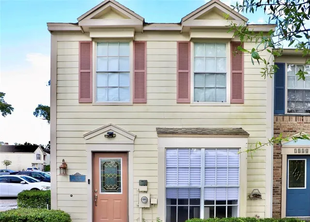 $2,200 | 1848 Mill Run Circle, Tampa, FL 33613