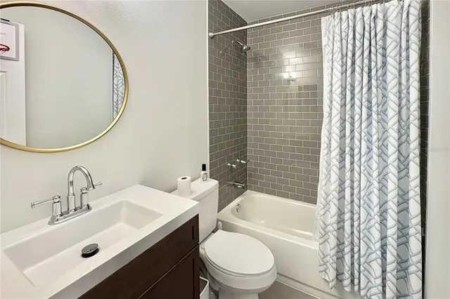 $2,200 | 1848 Mill Run Circle, Tampa, FL 33613