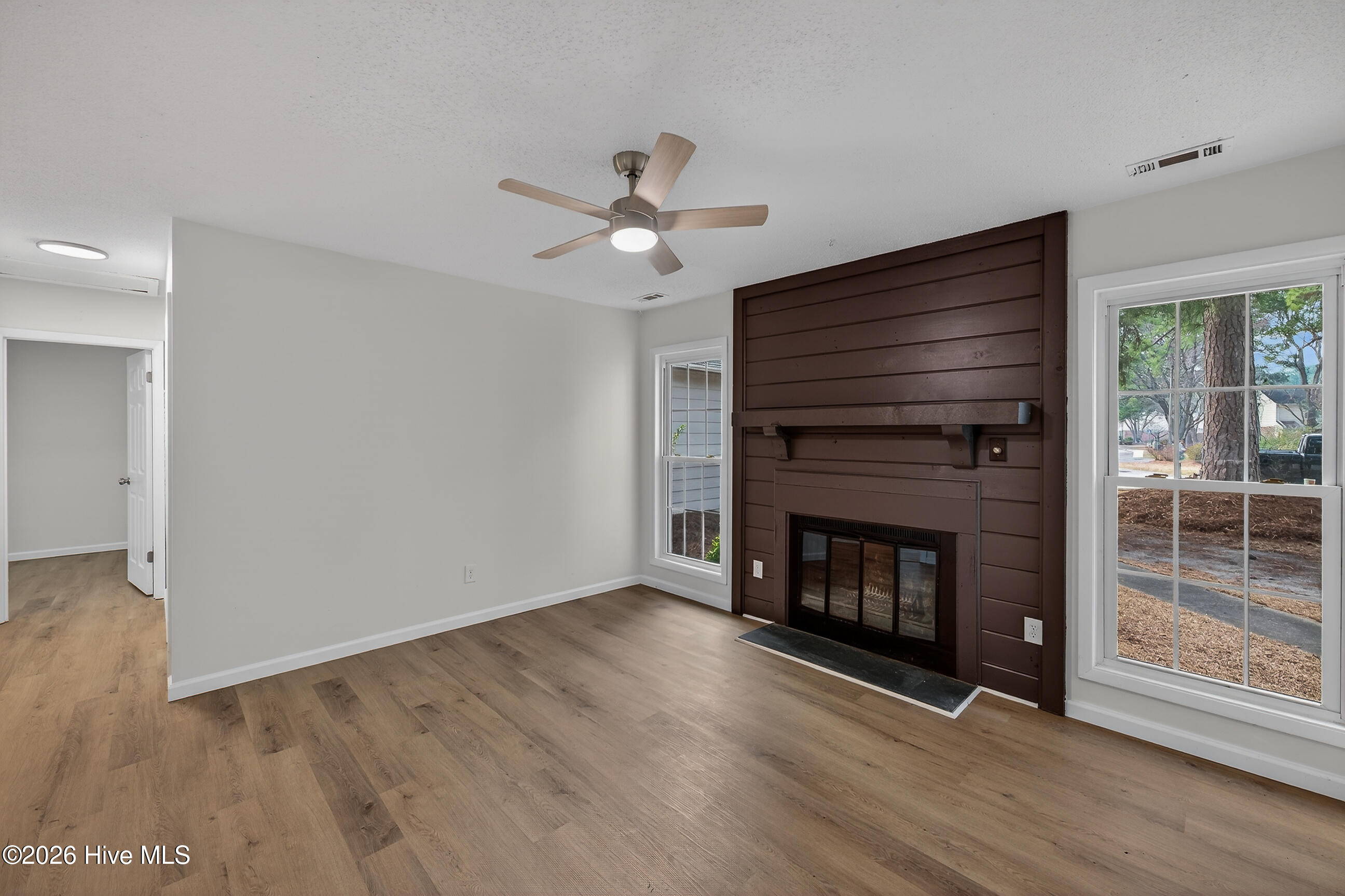 302 Pine Valley Road Jacksonville, NC 28546 - Photo 8 of 26 08