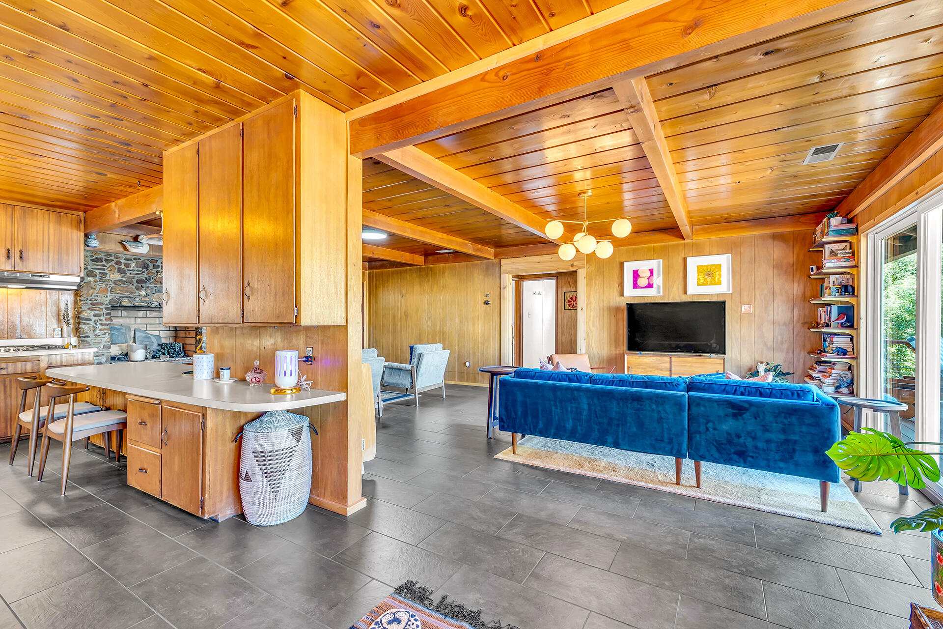 52300 Sylvan Way Idyllwild, CA 92549 - Photo 11 of 88 a room with furniture and a flat screen tv