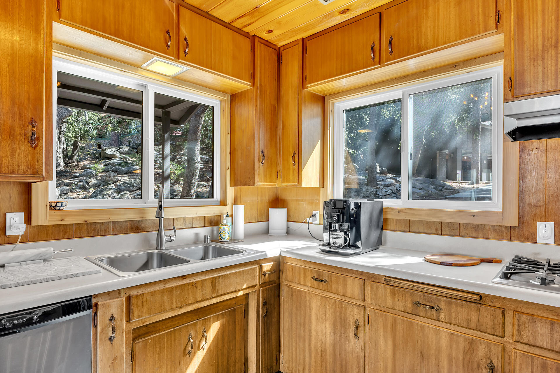 52300 Sylvan Way Idyllwild, CA 92549 - Photo 31 of 88 IMG_2662