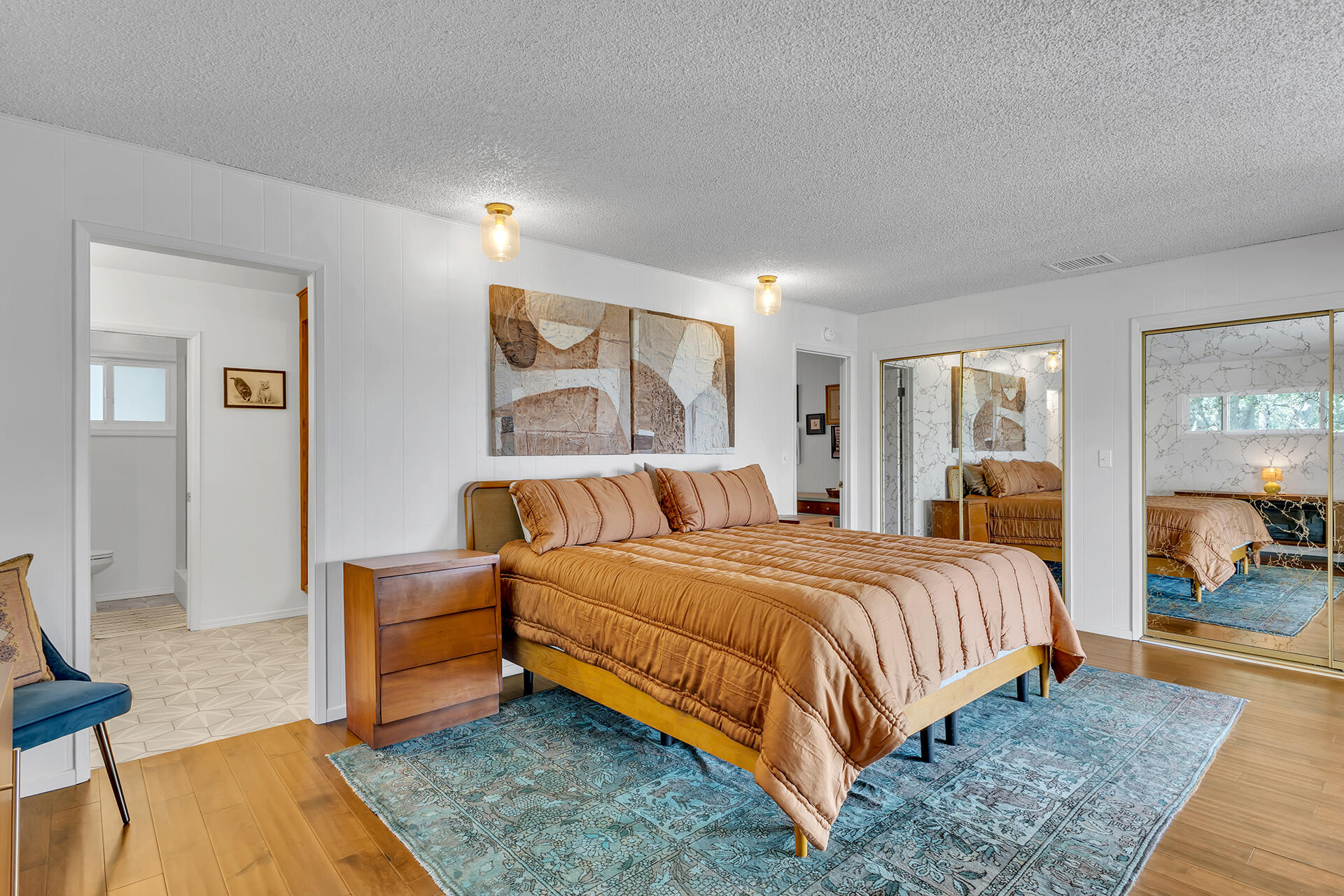 52300 Sylvan Way Idyllwild, CA 92549 - Photo 34 of 88 a bedroom with a bed and wooden floor