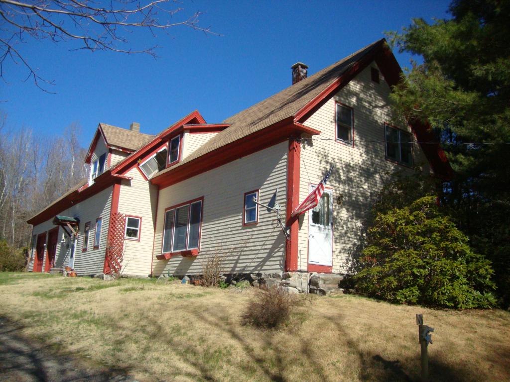 18 Carey Farm Road Sunapee, NH 03782 - Photo 3 of 23