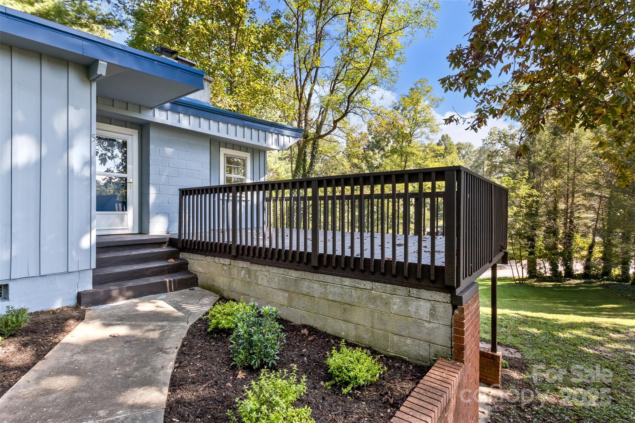 54 Hampden Road Asheville, NC 28805 - Photo 3 of 36