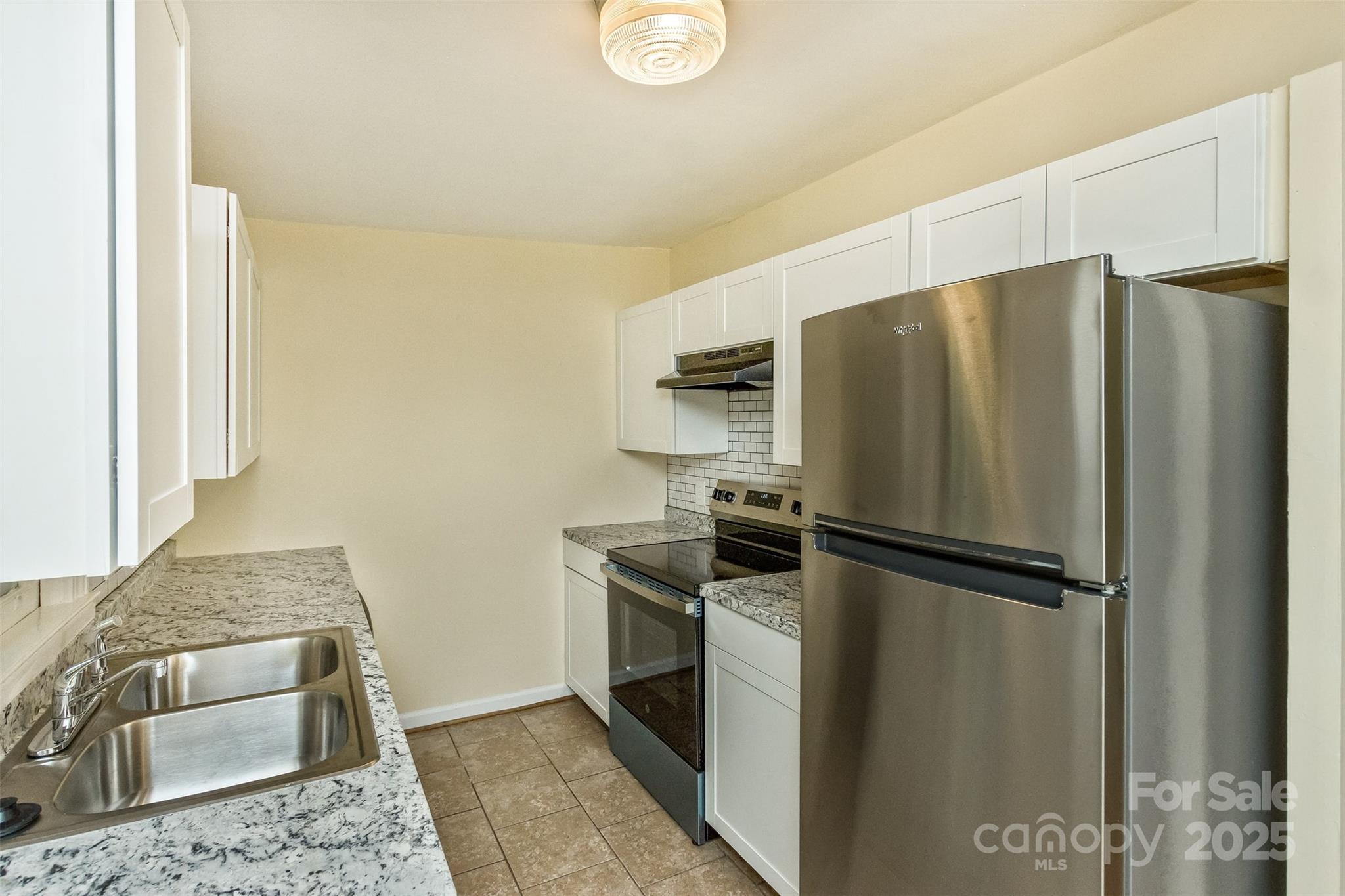 54 Hampden Road Asheville, NC 28805 - Photo 7 of 36