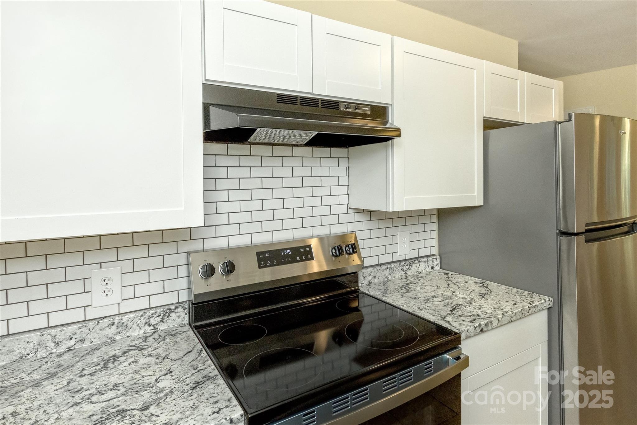 54 Hampden Road Asheville, NC 28805 - Photo 10 of 36