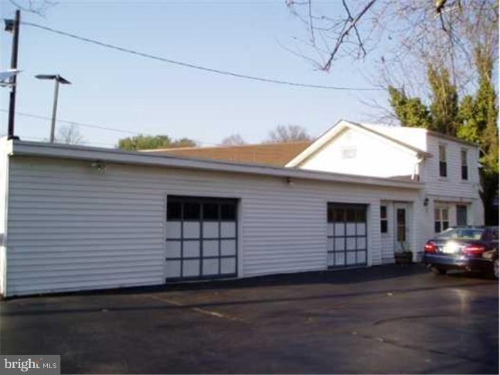 520-522 Ewingville Road Ewing, NJ 08638 - Photo 3 of 17 Exterior Side