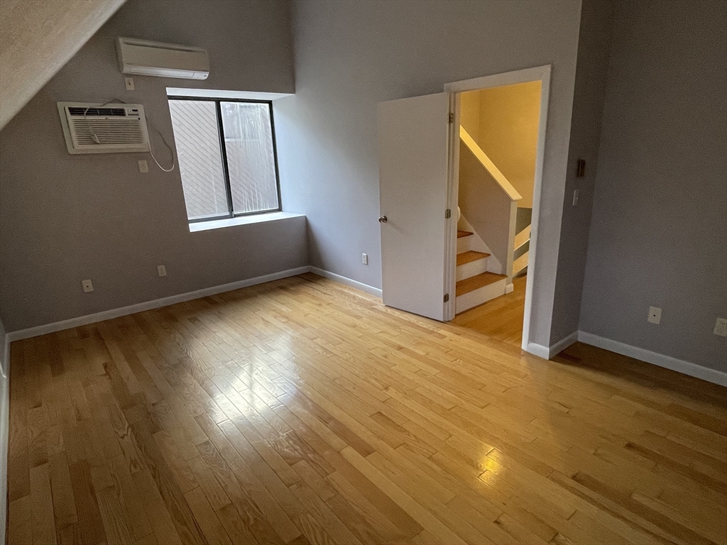 12 Victoria Drive, Unit 12 Merrimack, NH 03054 - Photo 17 of 33