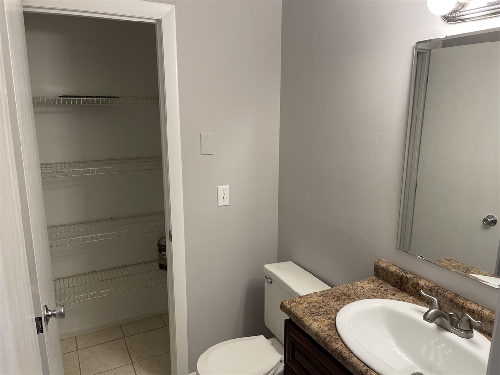 12 Victoria Drive, Unit 12 Merrimack, NH 03054 - Photo 10 of 33