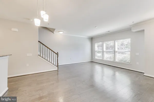 $3,200 | 645 Diamondback Drive, Gaithersburg, MD 20878