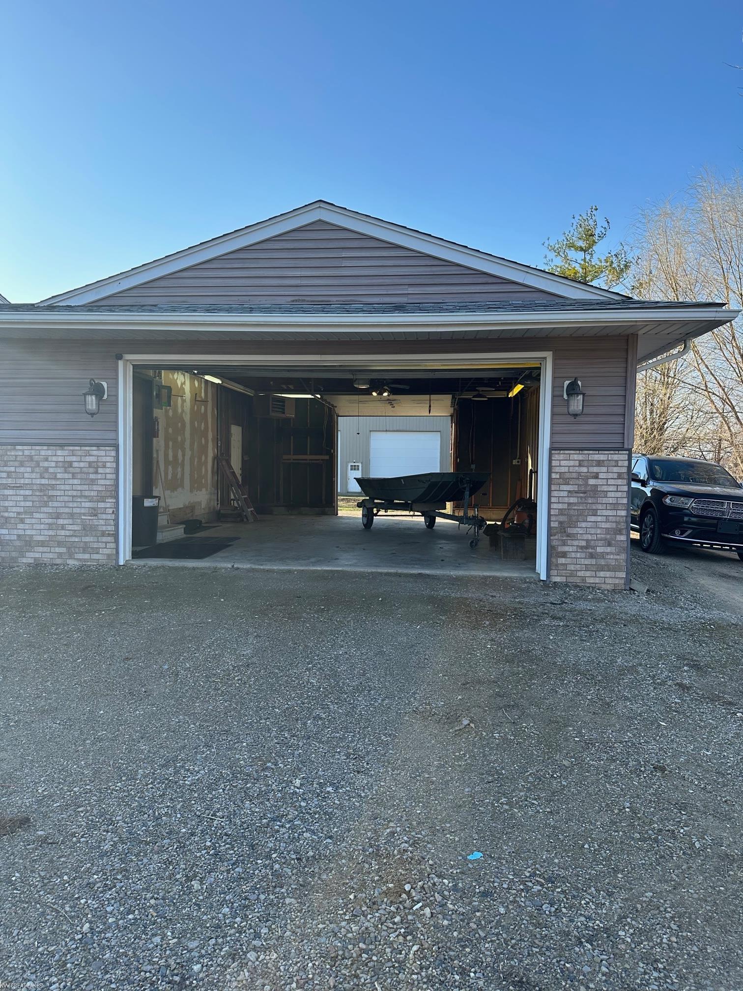 27500 Pratt Road Richmond, MI 48062 - Photo 9 of 77 50136288-f29b8ae5-ea18-4de1-979a-0419c34303ec.JPG