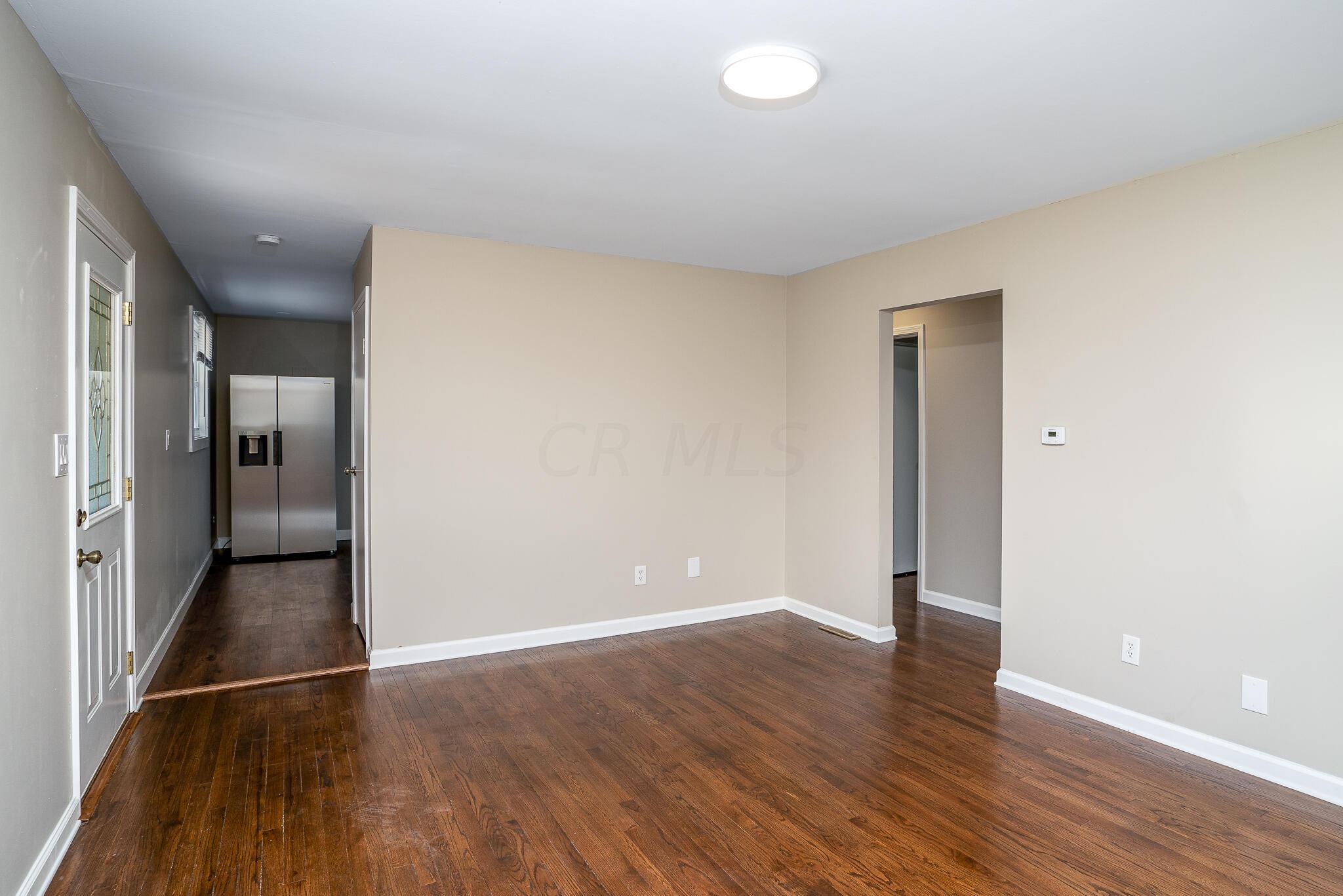 2823 Hillgate Road Columbus, OH 43207 - Photo 5 of 18 497A5A1E-35B2-4003-814A-CA65D79B4C44