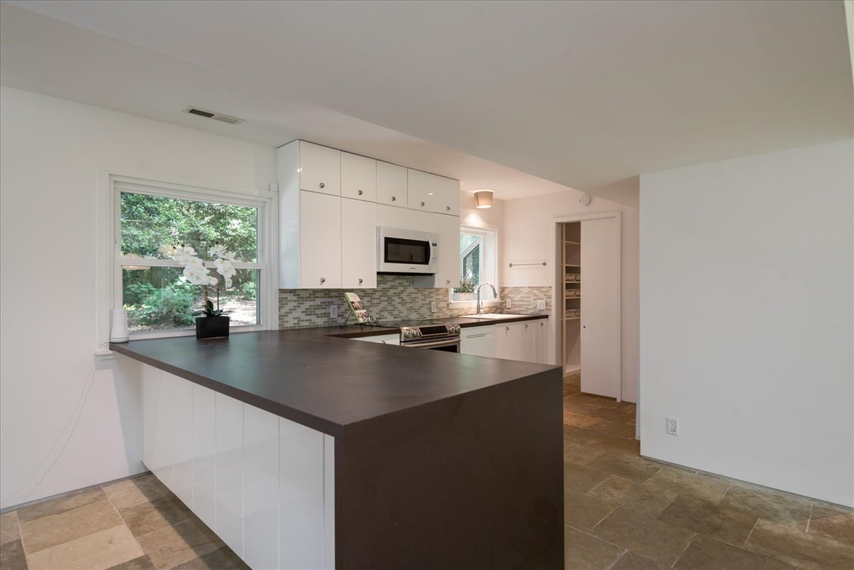 905 Beaver Dam Road Raleigh, NC 27607 - Photo 6 of 28 Photo 6