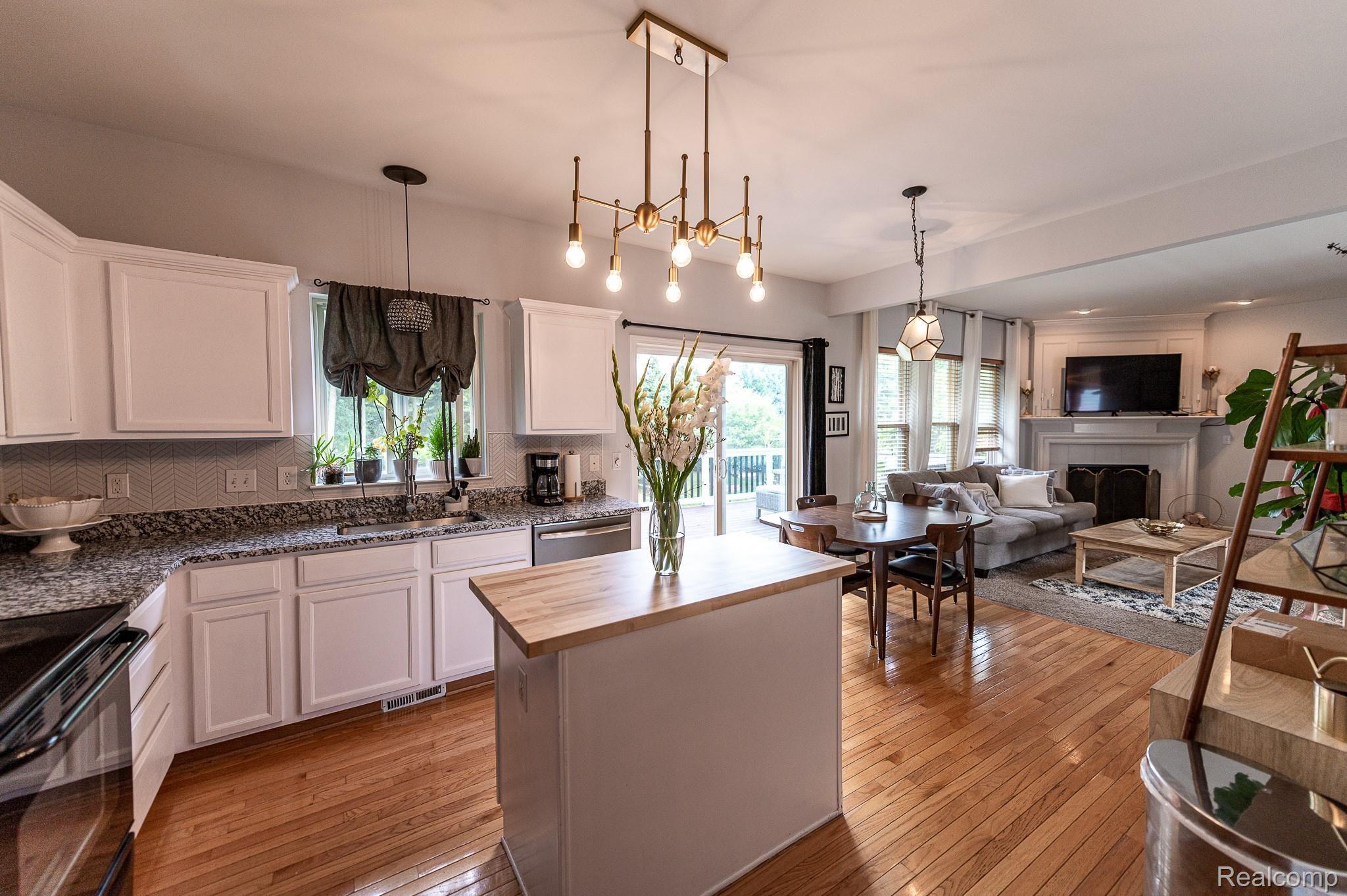 449 Otter Run Road Holly, MI 48442 - Photo 7 of 40 KITCHEN