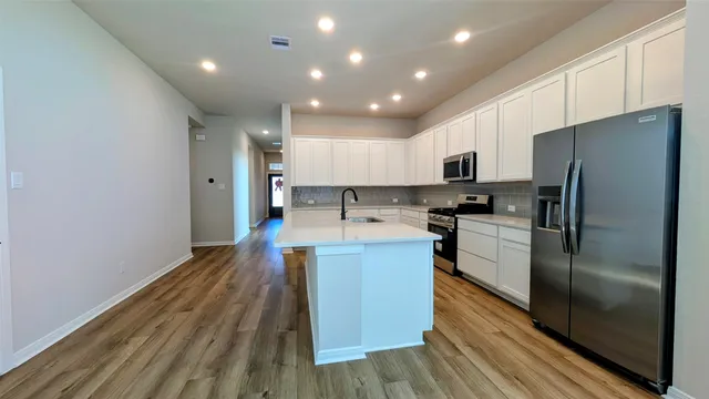 $2,850 | 31814 Blossom Lane, Brookshire, TX 77423