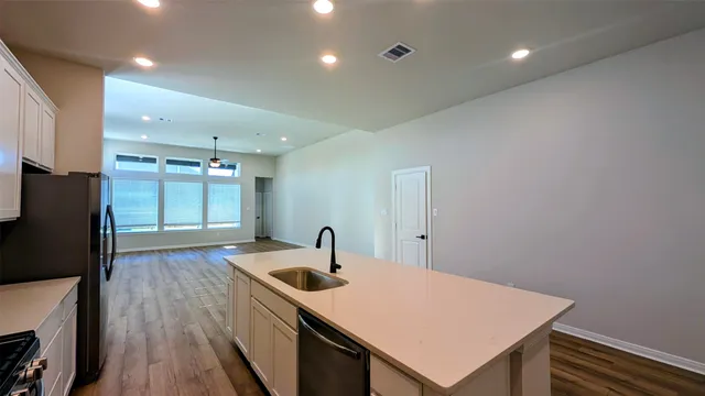 $2,850 | 31814 Blossom Lane, Brookshire, TX 77423