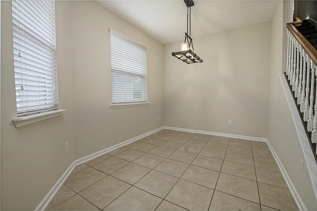 41 Nelson Lane St. Johns, FL 32259 - Photo 7 of 34 an empty room with windows