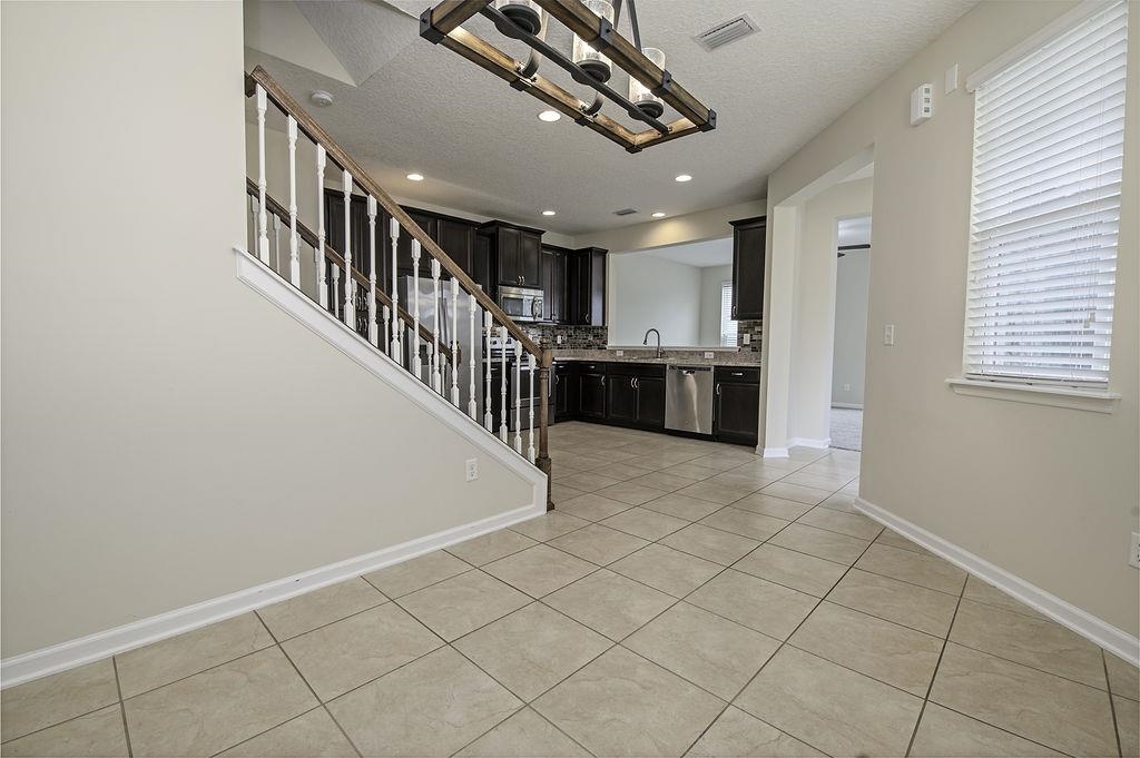 41 Nelson Lane St. Johns, FL 32259 - Photo 8 of 34 a view of entryway and kitchen