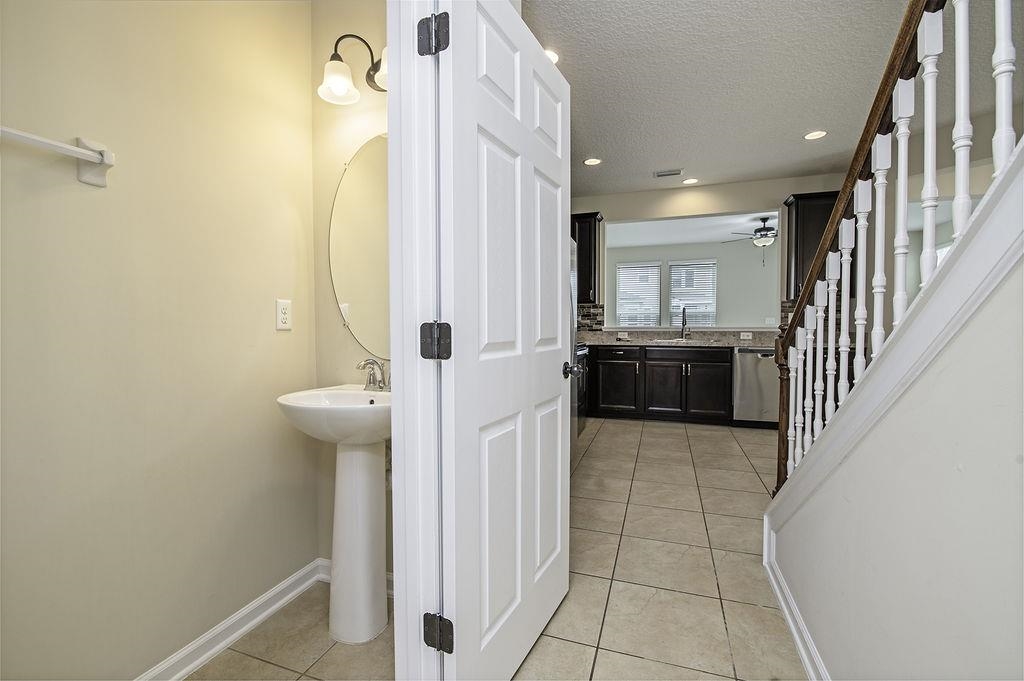 41 Nelson Lane St. Johns, FL 32259 - Photo 9 of 34 a view of a kitchen from the hallway