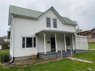$119,900 | 301 West Cherry Street, Marion, VA 24354