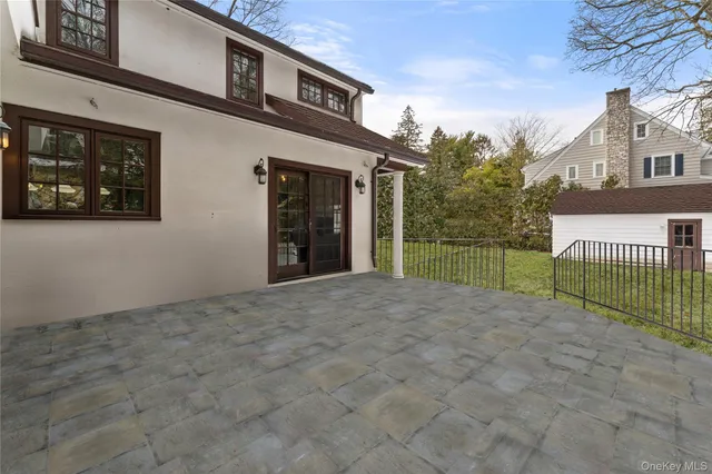 $2,395,000 | 1 Elmdorf Drive, Scarsdale, NY 10583