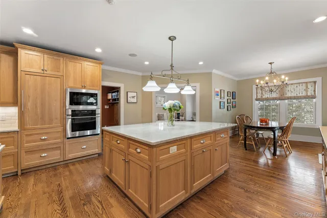 $2,395,000 | 1 Elmdorf Drive, Scarsdale, NY 10583