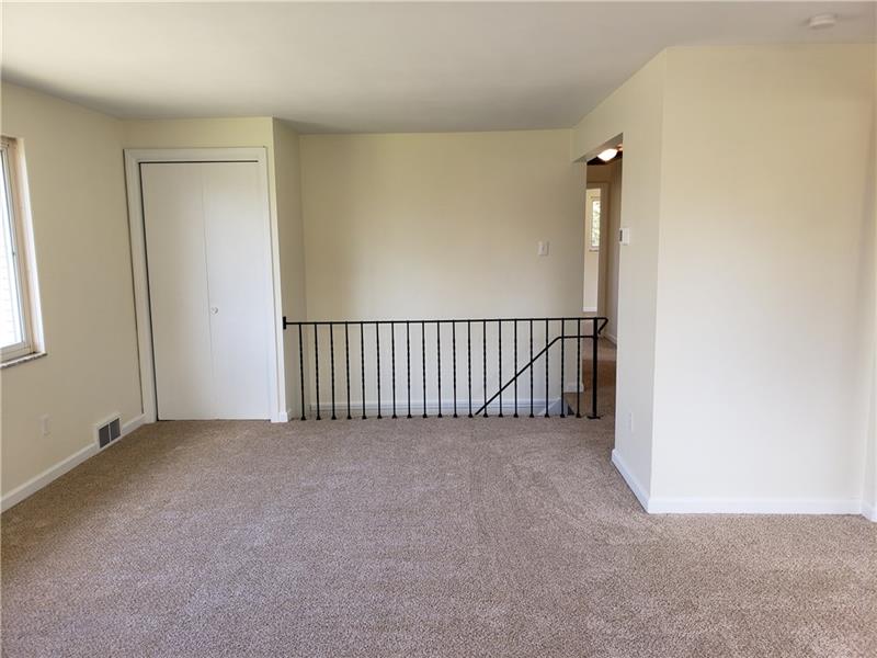 406 Duff Road Sewickley, PA 15143 - Photo 5 of 22 Gallery Image 5