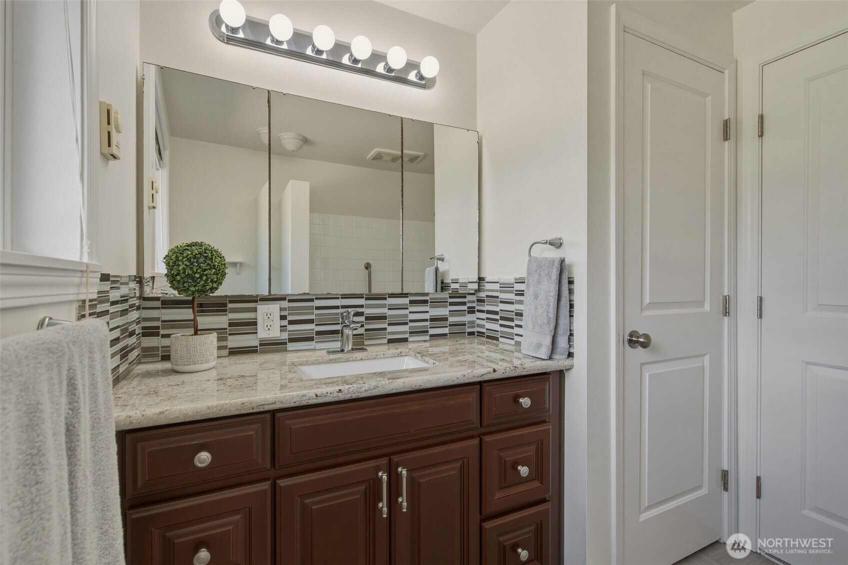 105 161st Street Southeast Bothell, WA 98012 - Photo 25 of 40