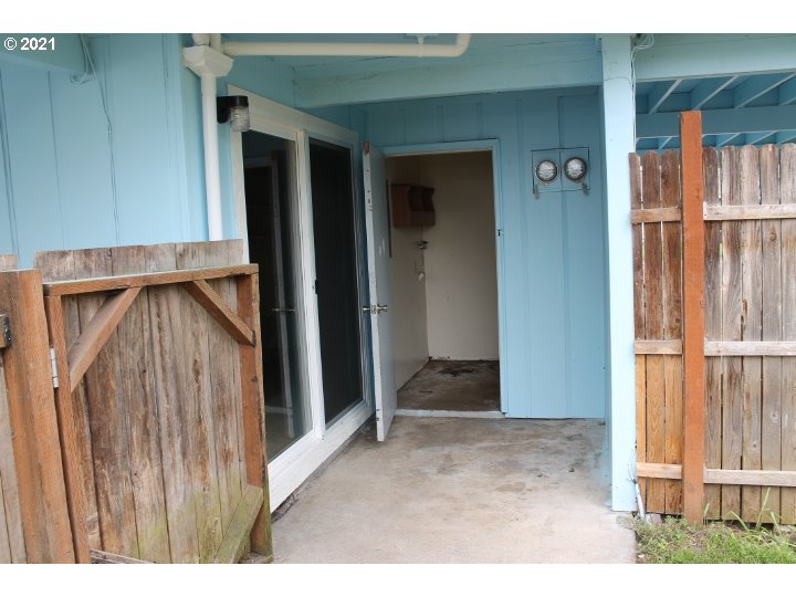 5334 B Street Springfield, OR 97478 - Photo 14 of 17