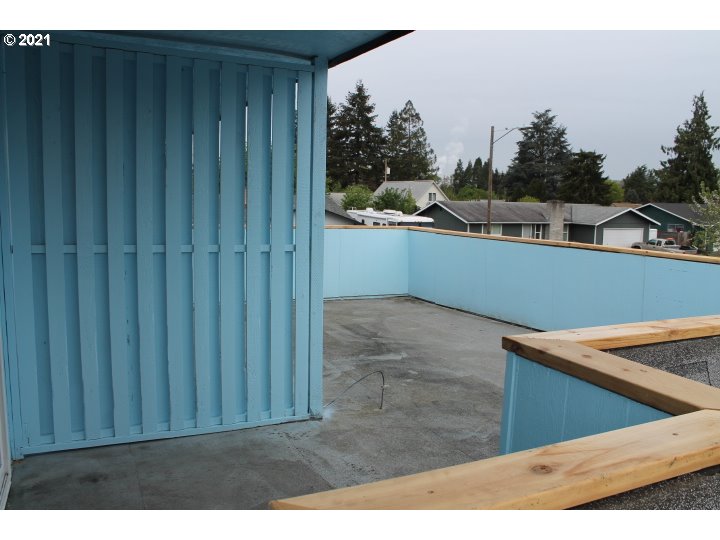 5334 B Street Springfield, OR 97478 - Photo 10 of 17