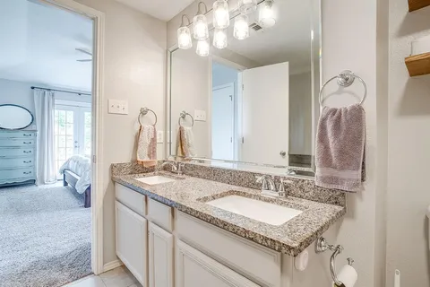 $339,900 | 7104 Summerset Drive, Benbrook, TX 76126