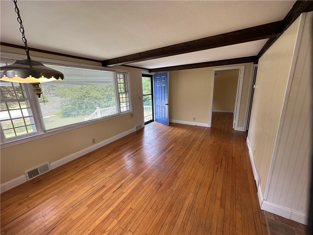 12 East Stuart Street Westerly, RI 02891 - Photo 10 of 39