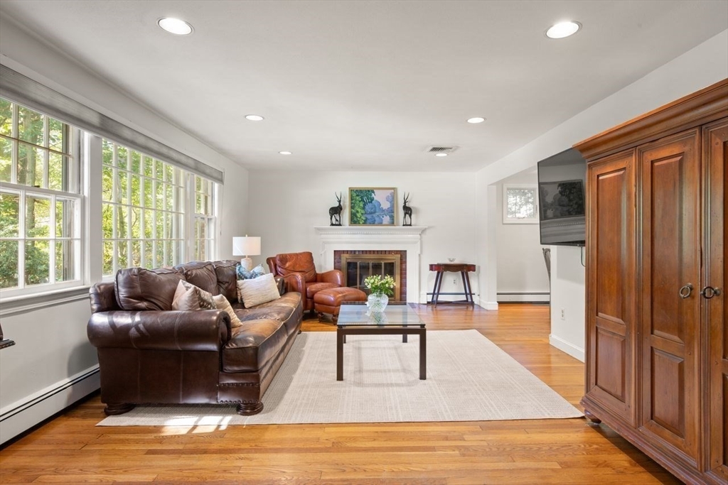 28 Colburn Drive Sharon, MA 02067 - Photo 7 of 42