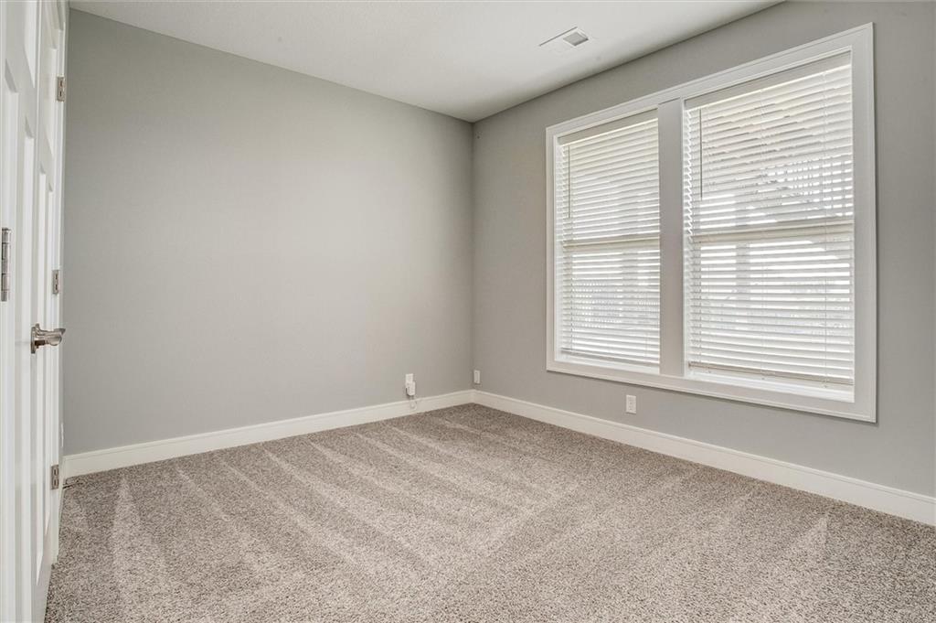 613 Southwest Brummel Road Lee's Summit, MO 64081 - Photo 23 of 29