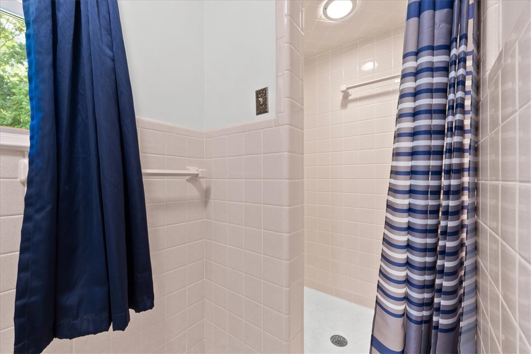1122 Cox Road Anderson, SC 29621 - Photo 25 of 46 Gallery Image 25