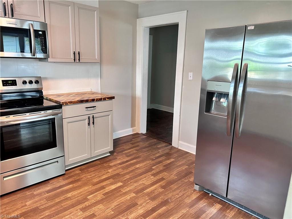 1209 Filbert Place High Point, NC 27260 - Photo 3 of 14