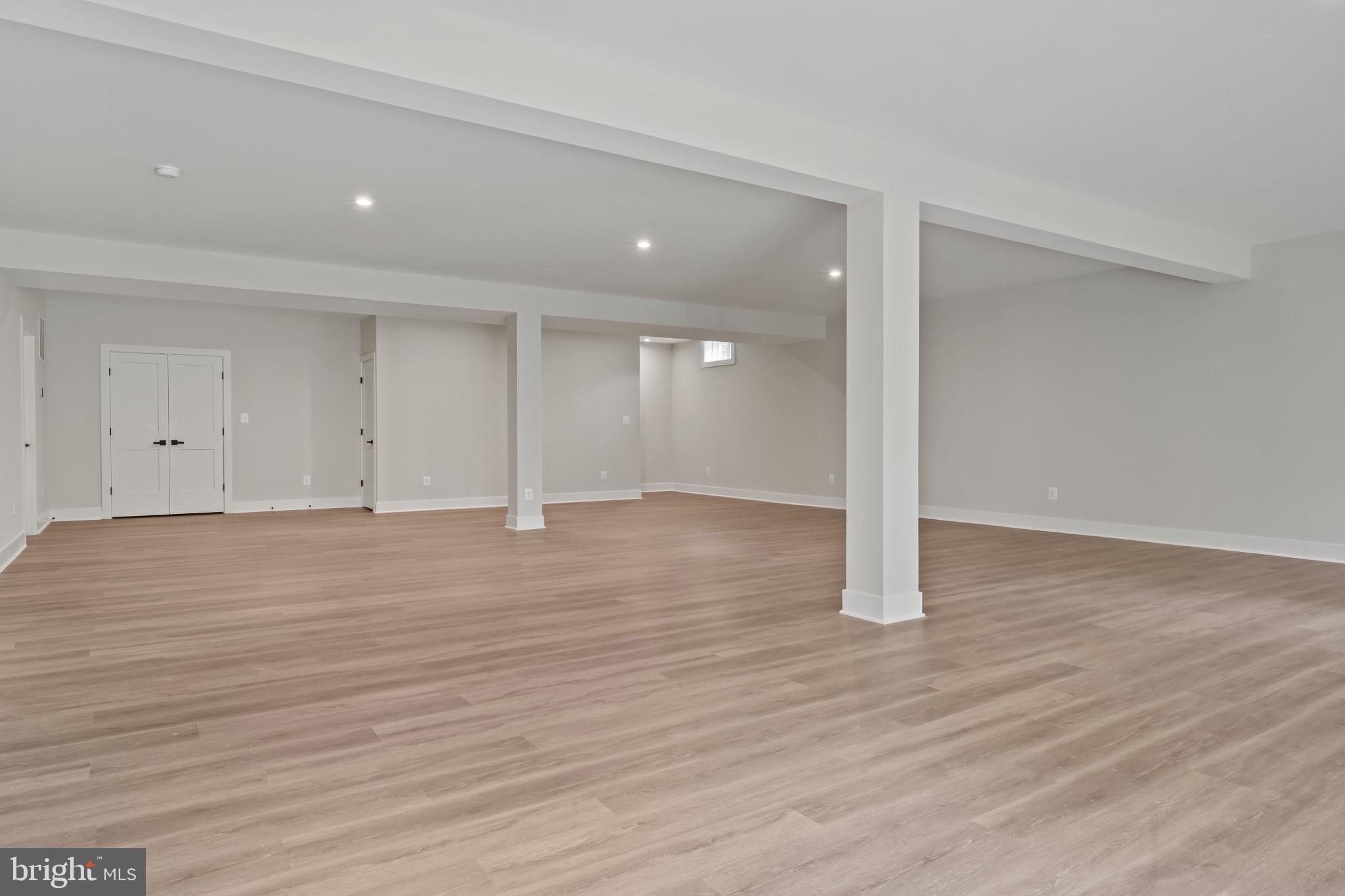 11516 Smithfield Road Manassas, VA 20112 - Photo 33 of 38 Lower Level View 2